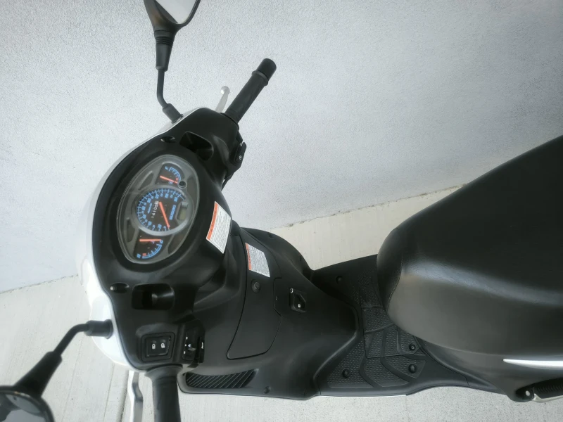 Suzuki Sixteen 150i, 14109 km, 2009 година, снимка 4 - Мотоциклети и мототехника - 48590878