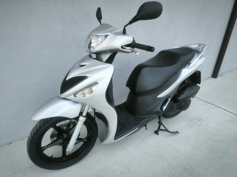 Suzuki Sixteen 150i, 14109 km, 2009 година, снимка 7 - Мотоциклети и мототехника - 48590878