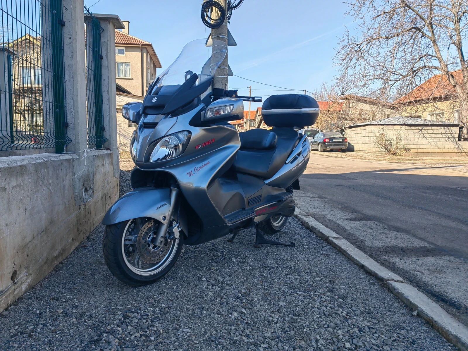 Suzuki Burgman 650cc - изображение 2
