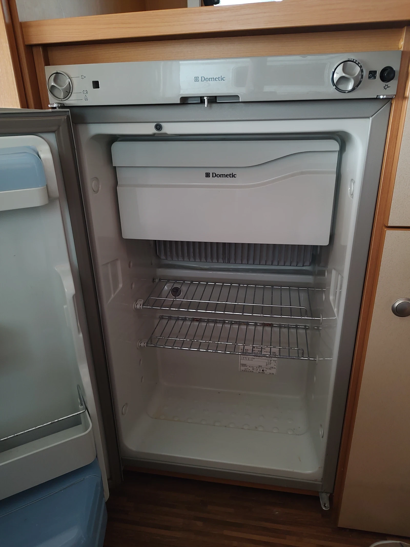  Burstner Premio | Mobile.bg   12