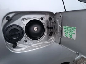 Dacia Sandero 1.4i 75kc/ГАЗ* КЛИМАТИК* , снимка 15