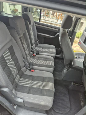 VW Touran 1.9 TDI 105kc 7Места, снимка 12