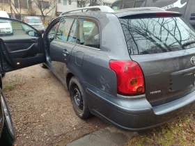 Toyota Avensis 2.2D4D, снимка 12