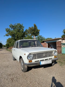     Lada 21011