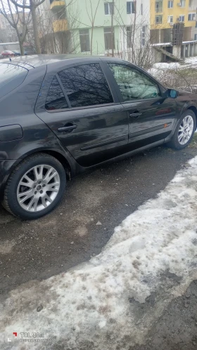 Renault Laguna 2.2dci - 600 € / 1173.50 лв. - 82929215 2