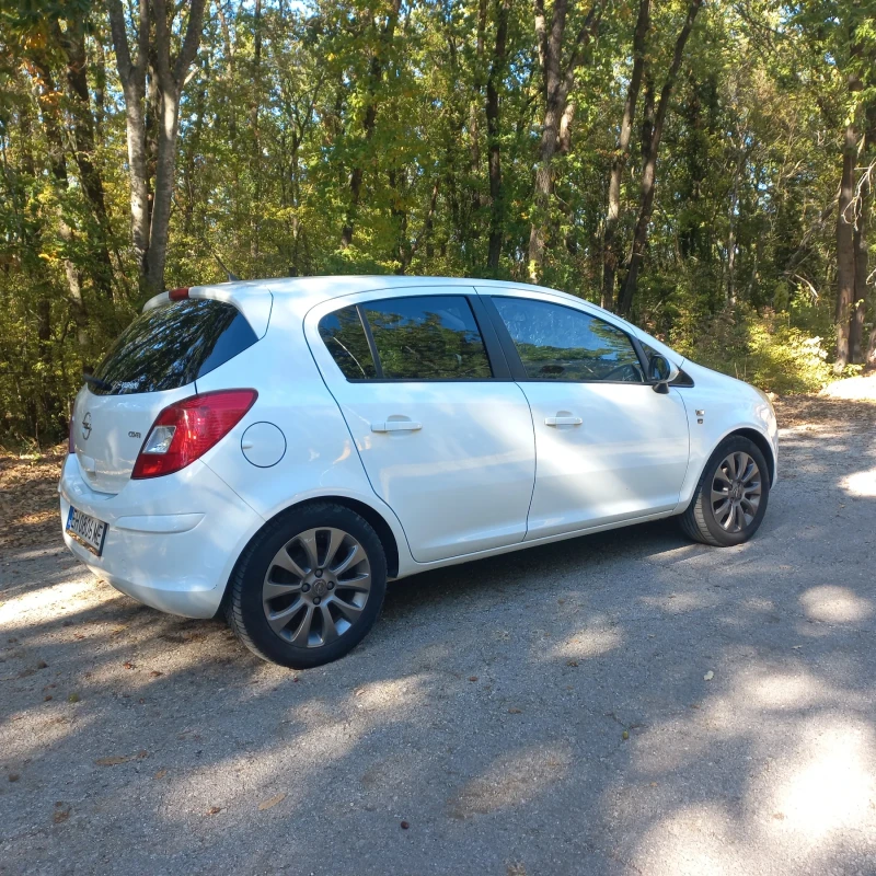 Opel Corsa 1.3cdti, снимка 2 - Автомобили и джипове - 47739516