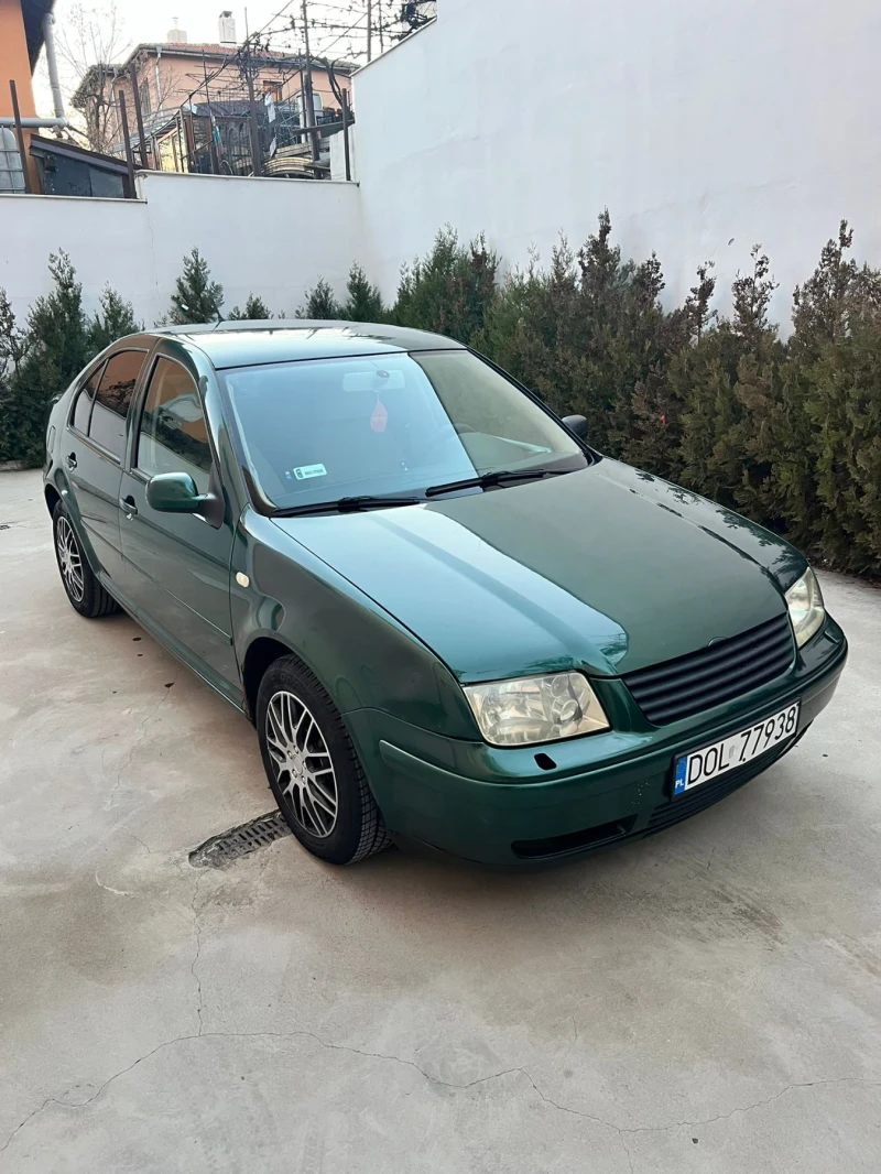 VW Bora, снимка 2 - Автомобили и джипове - 49045243