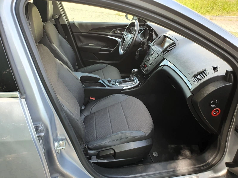 Opel Insignia 2.0 CDTI/Автоматик/NAVI/* COSMO* , снимка 10 - Автомобили и джипове - 48813427
