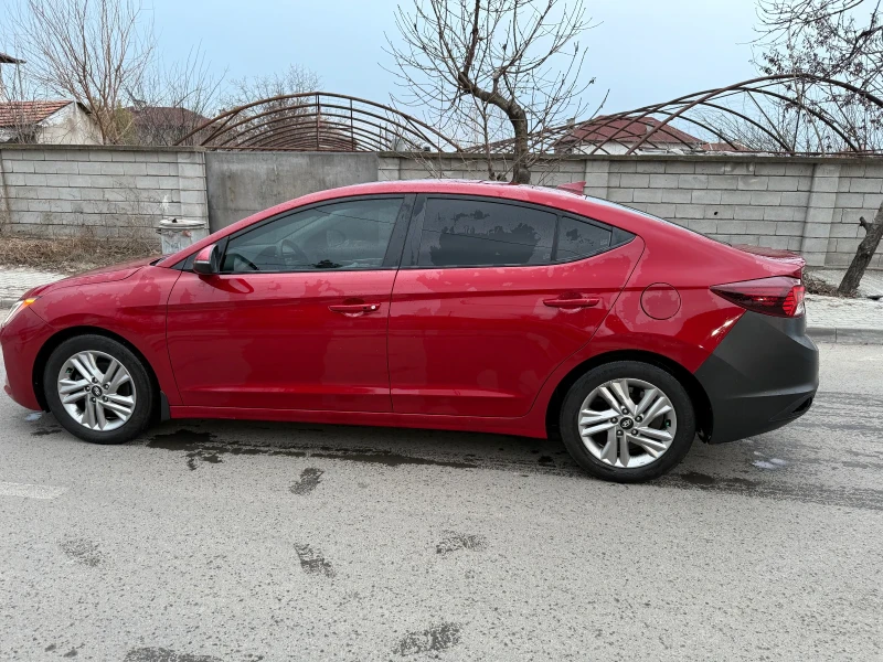 Hyundai Elantra 2.0 , снимка 2 - Автомобили и джипове - 49143550