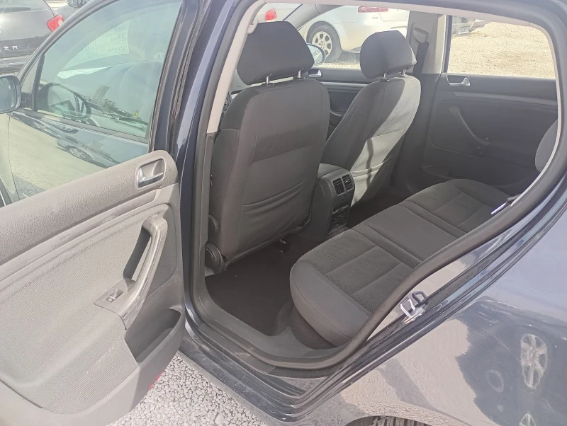 VW Golf 1.9 TDI, снимка 9 - Автомобили и джипове - 49450501