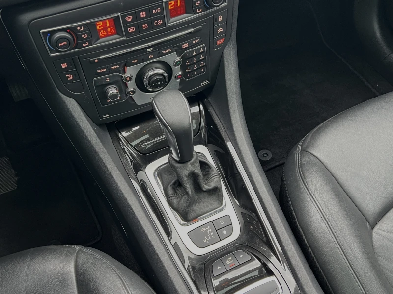 Citroen C5 2.2HDi Exclusive ПРОЧЕТИ ОПИСАНИЕТО, снимка 10 - Автомобили и джипове - 52061437