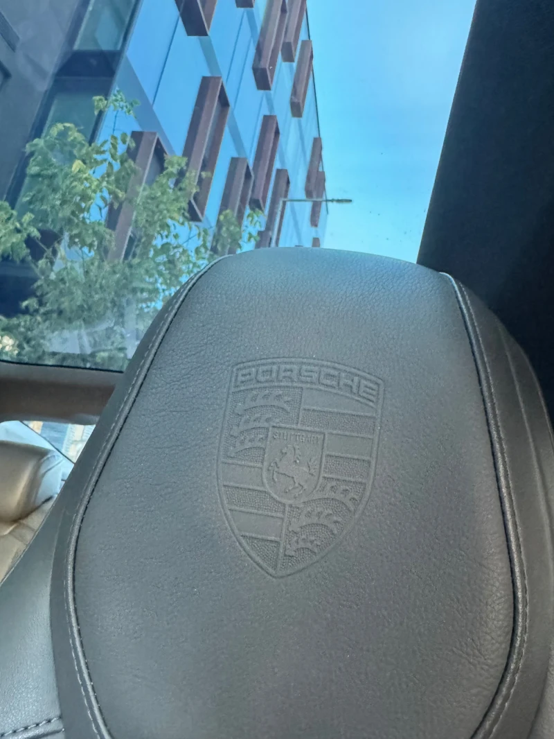 Porsche Taycan Chrono Pano FUll дисплей , снимка 13 - Автомобили и джипове - 52422365