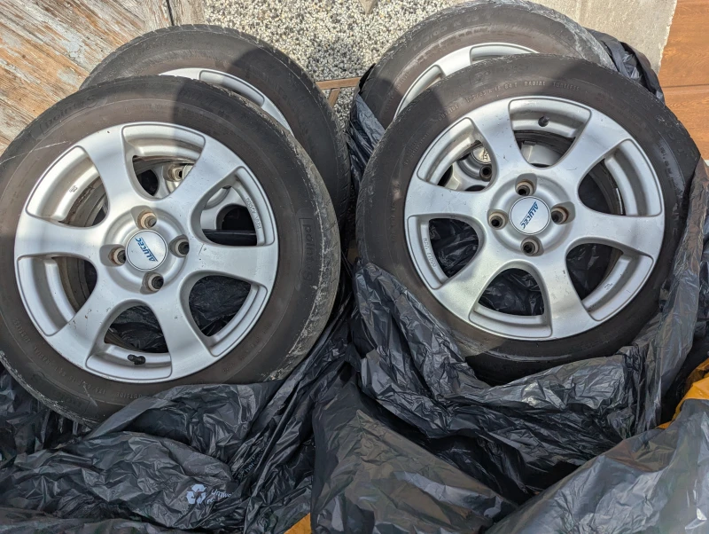 Honda Jazz 1.2i, снимка 15 - Автомобили и джипове - 53466602