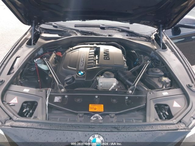 BMW 535 Facelift* shodowline* подгрев* харман* камери* 8zf, снимка 15 - Автомобили и джипове - 46408724