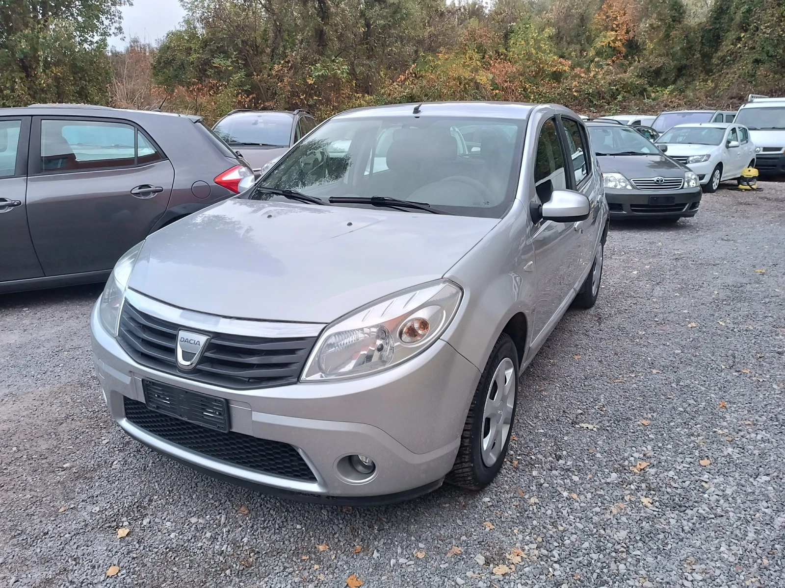Dacia Sandero 1.4i 75kc/ГАЗ* КЛИМАТИК* , снимка 1