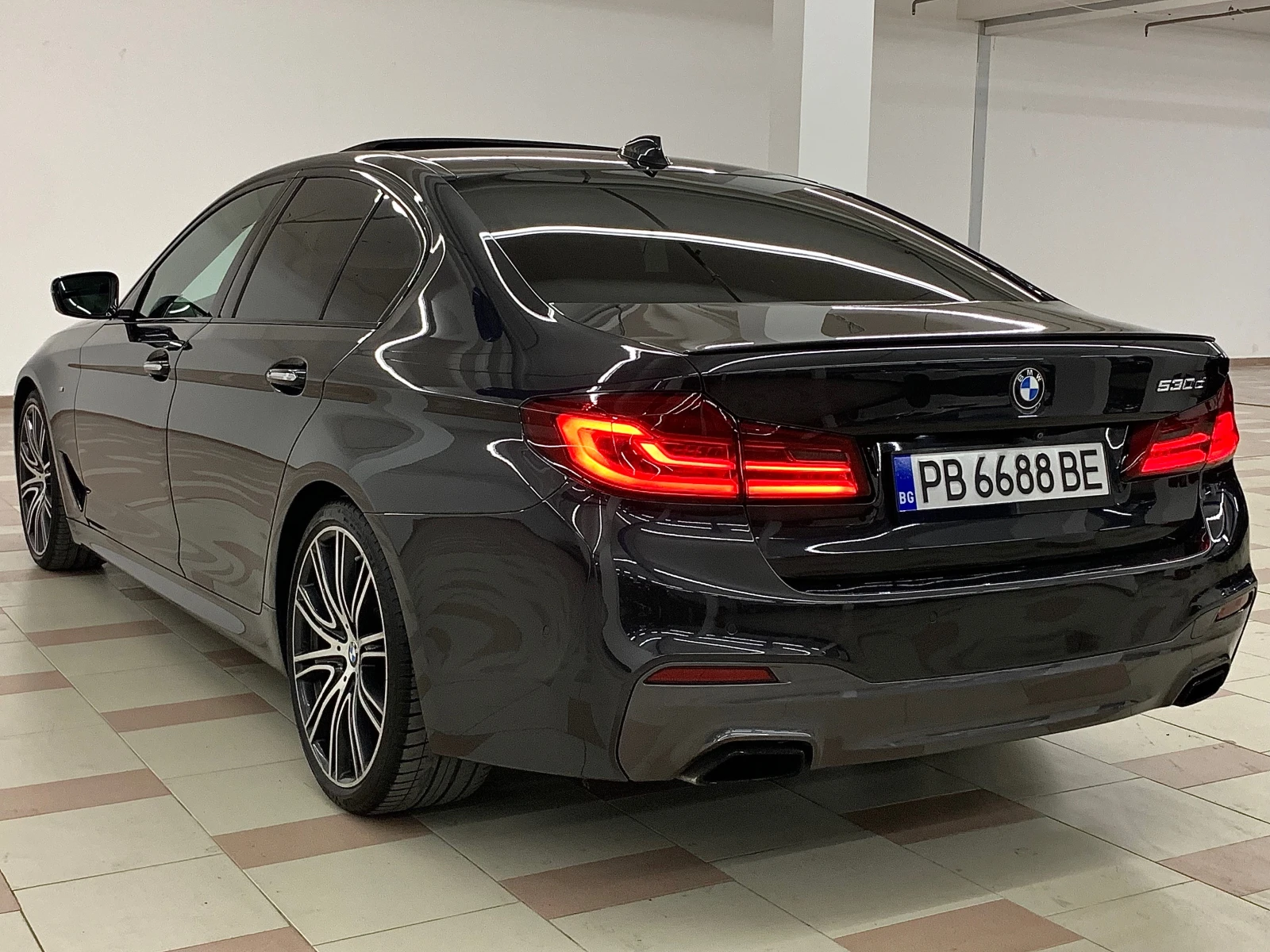 BMW 530 d M-Paket /360cam/HUD/KeyLess/Harman/AMBIENT/LED/ - изображение 4