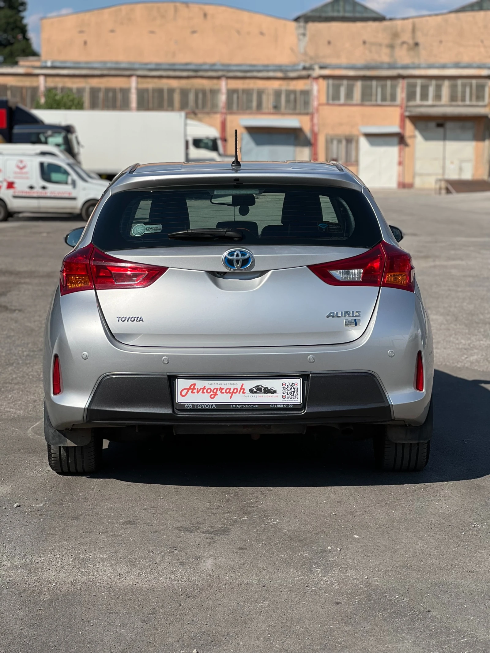 Toyota Auris 1.8* HYBRID* 1 СОБСТВЕНИК*  - изображение 5