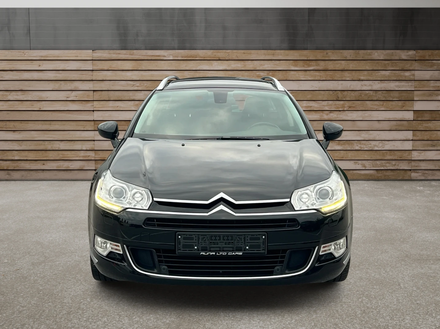 Citroen C5 2.2HDi Exclusive ПРОЧЕТИ ОПИСАНИЕТО - изображение 2