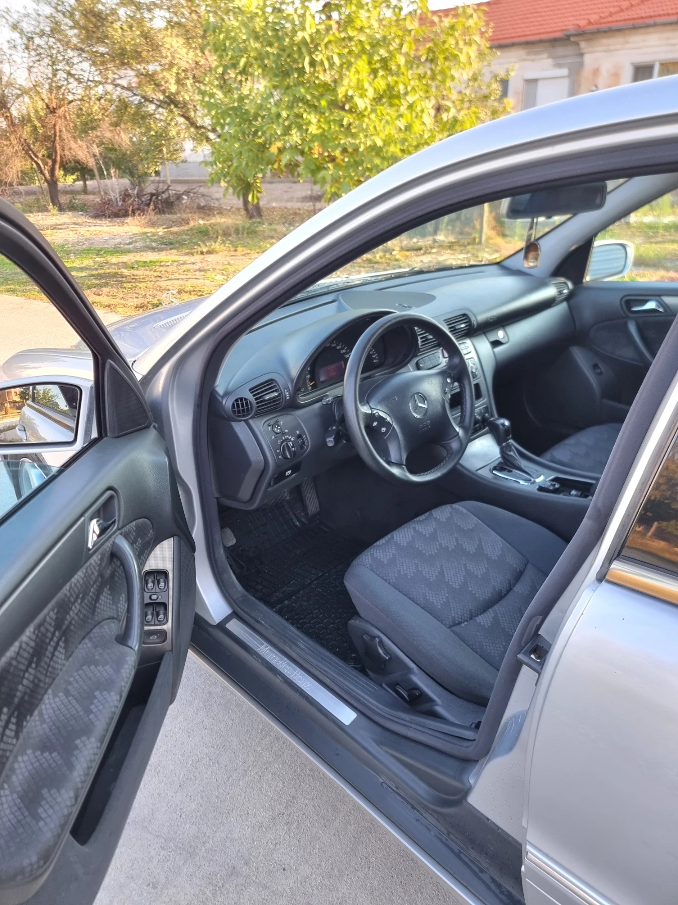 Mercedes-Benz C 270 2.7 | Mobile.bg — изображение 12