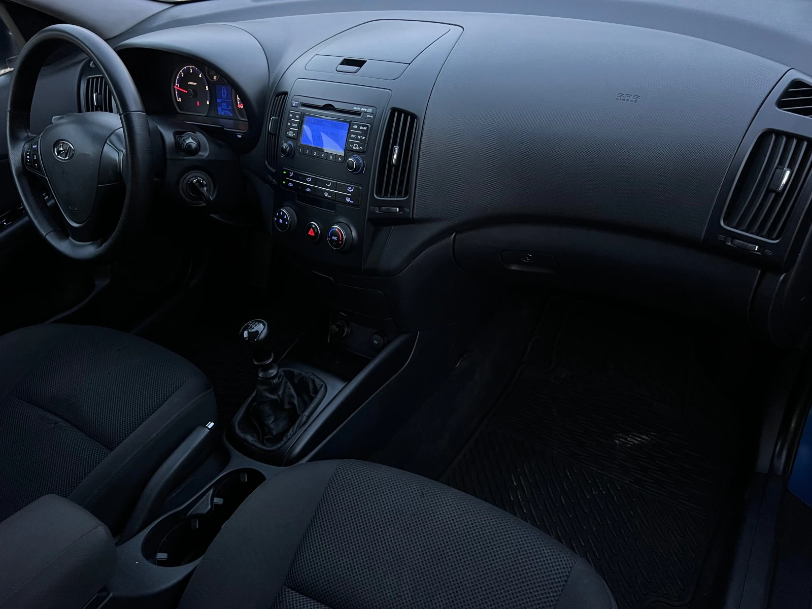 Hyundai I30 1.6CRDI KLIMATIK/UNIKAT | Mobile.bg   14