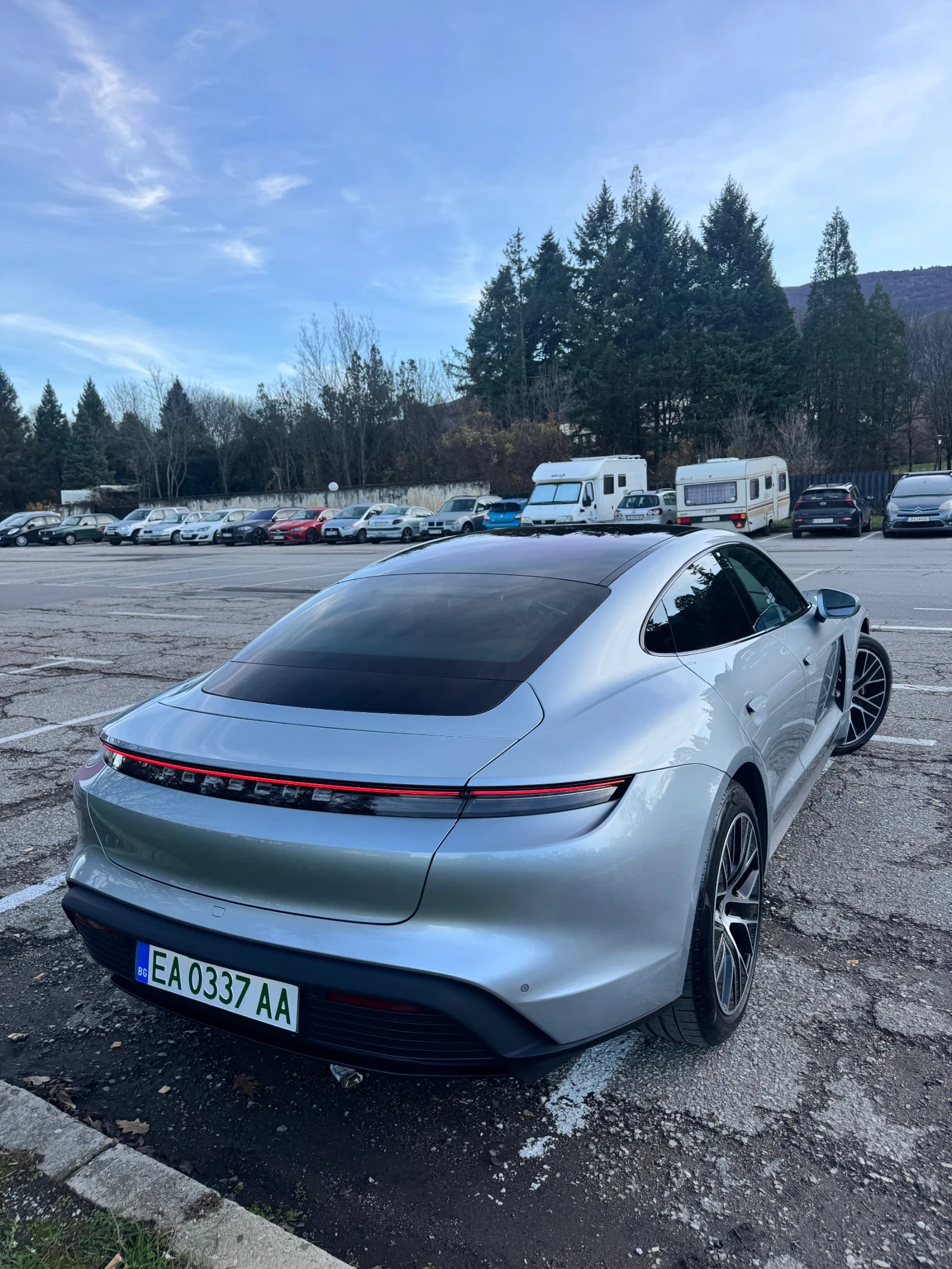 Porsche Taycan Chrono Pano FUll   | Mobile.bg   7