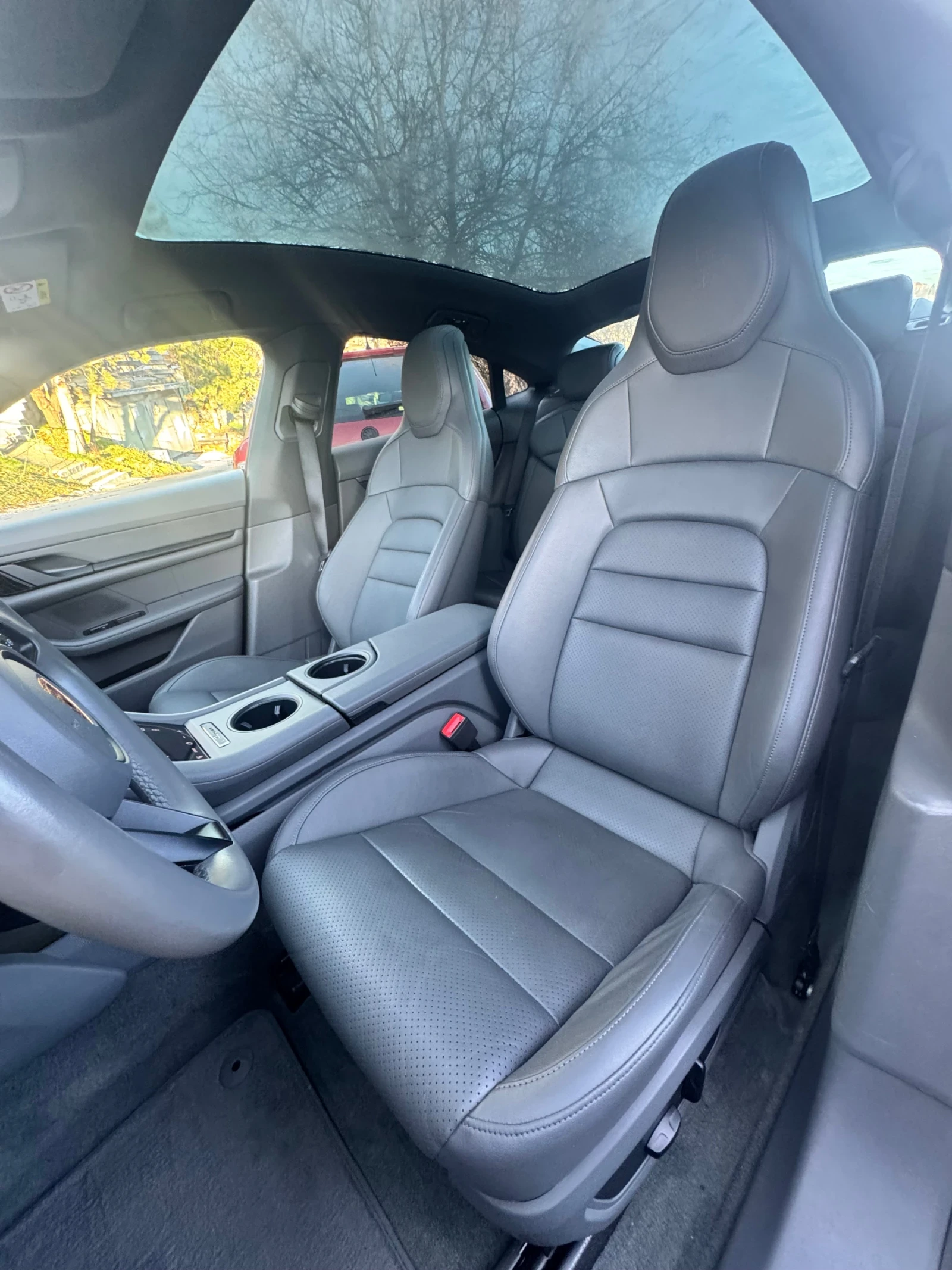 Porsche Taycan Chrono Pano FUll   | Mobile.bg   9