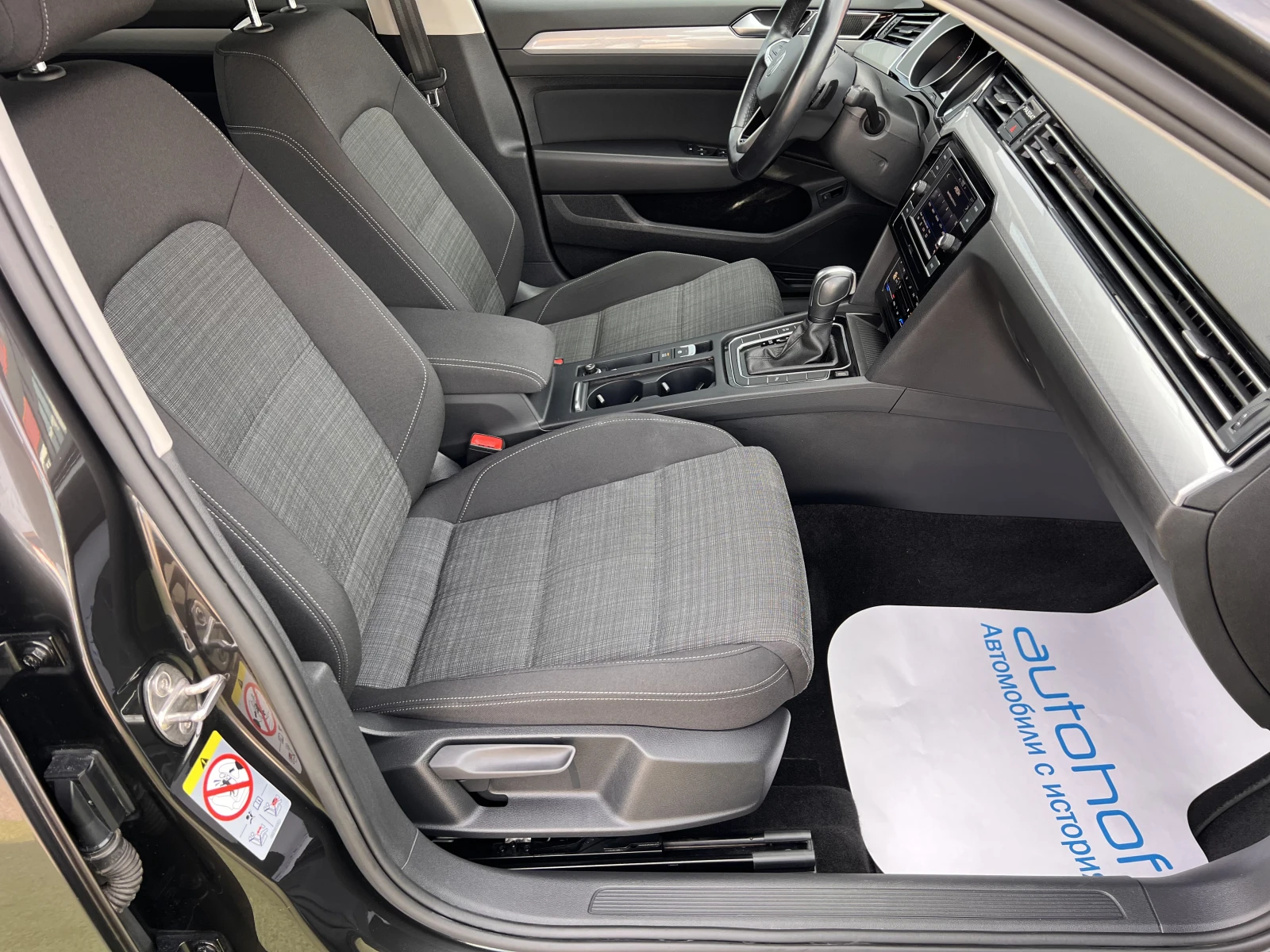 VW Passat BUSINESS/2.0TDI/150k.c./7-DSG/ГАРАНЦИЯ - изображение 8