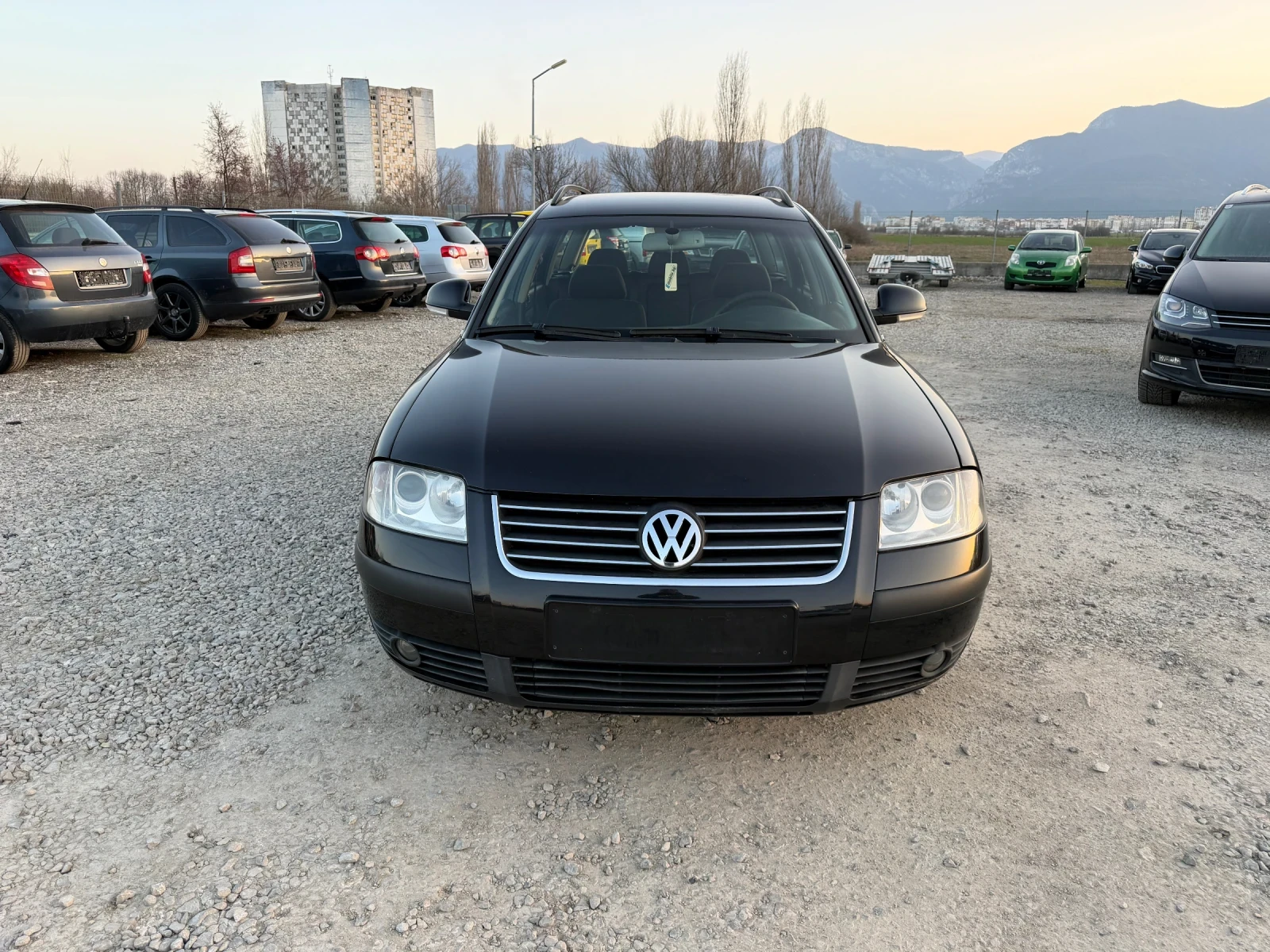 VW Passat 1.9TDI-101PS, снимка 2 - Автомобили и джипове - 53821540