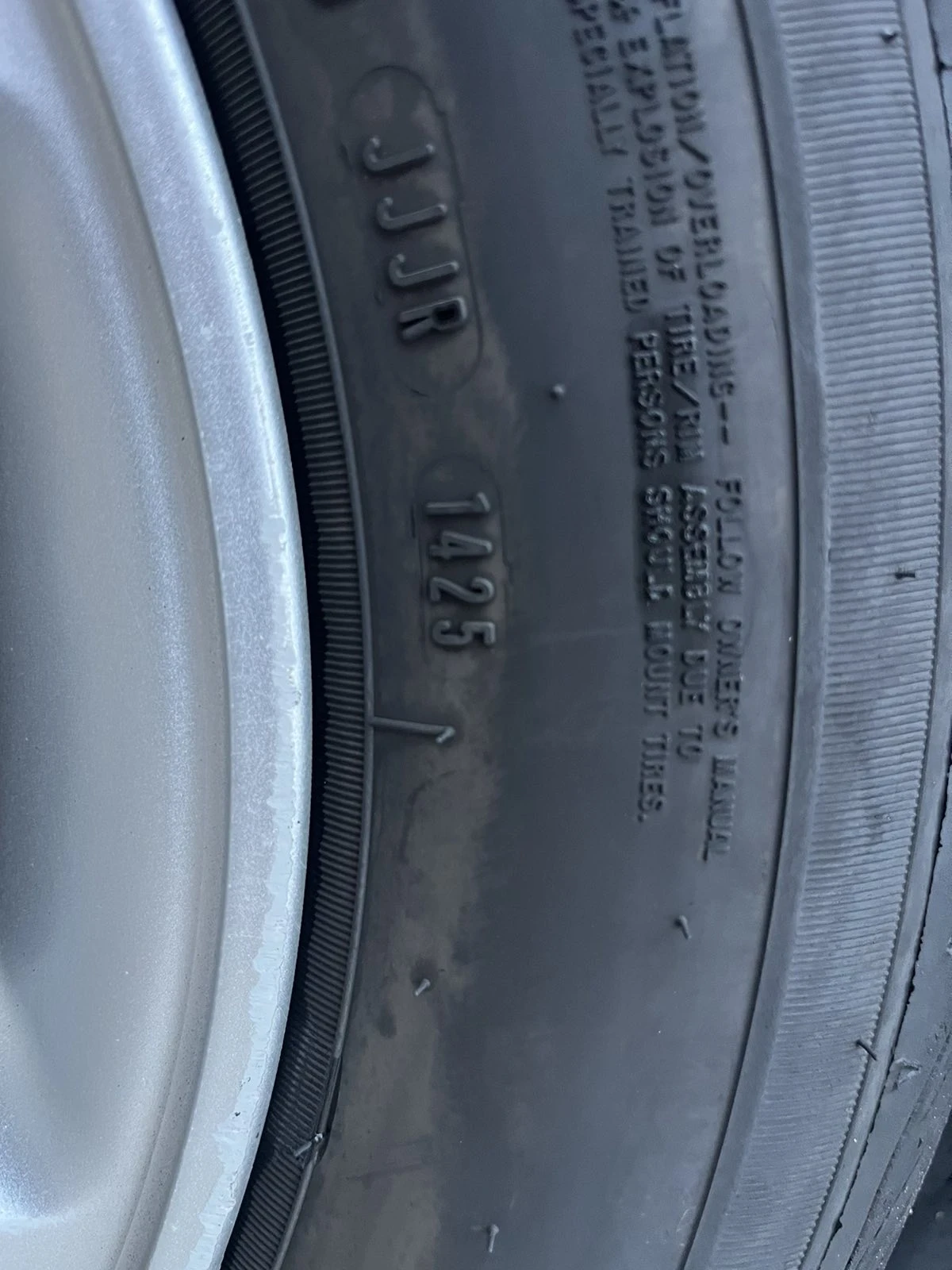 Dacia Lodgy 1.5 dci, снимка 15 - Автомобили и джипове - 53890793