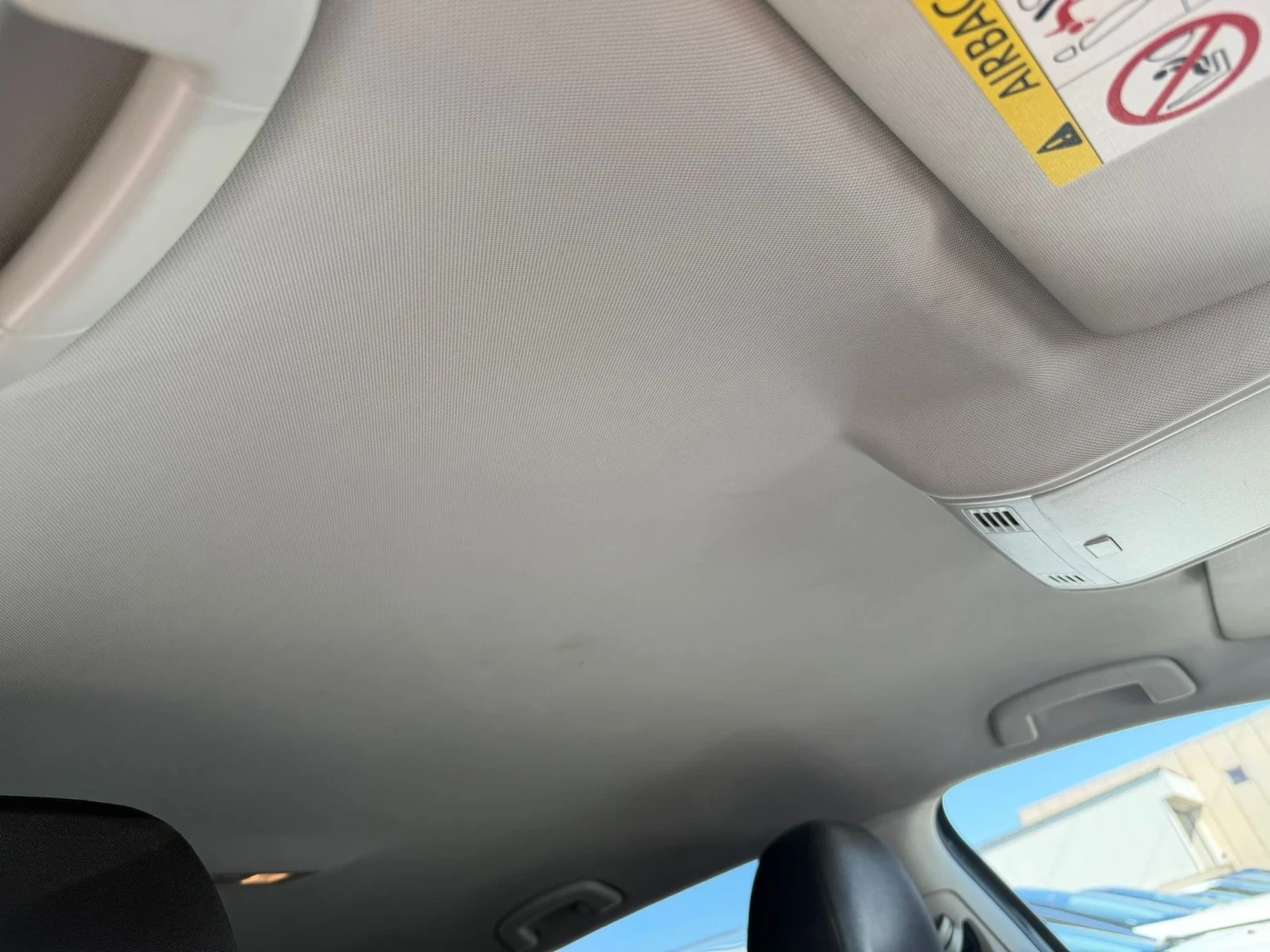 VW Golf 1.6 TDI 110 CV 5P Executive BlueMotion Technology, снимка 8 - Автомобили и джипове - 53934064