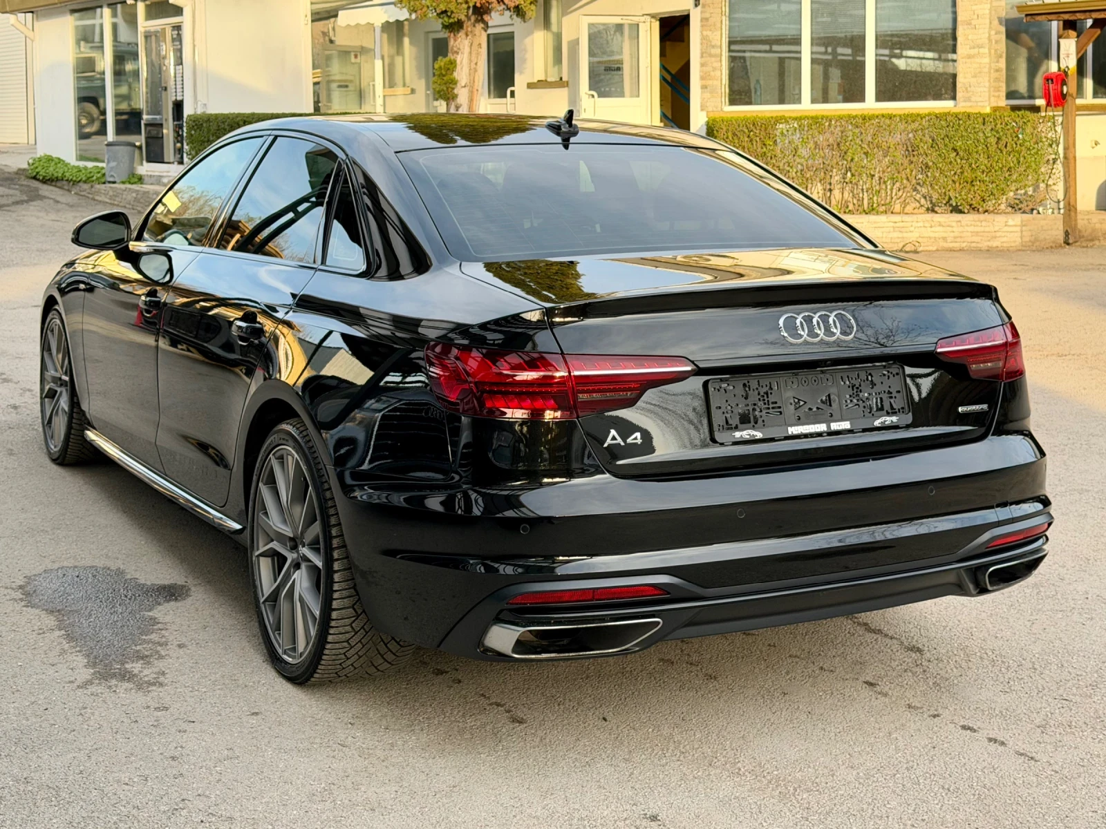Audi A4 2.0 Tfsi Quattro S-line, снимка 7 - Автомобили и джипове - 54127412