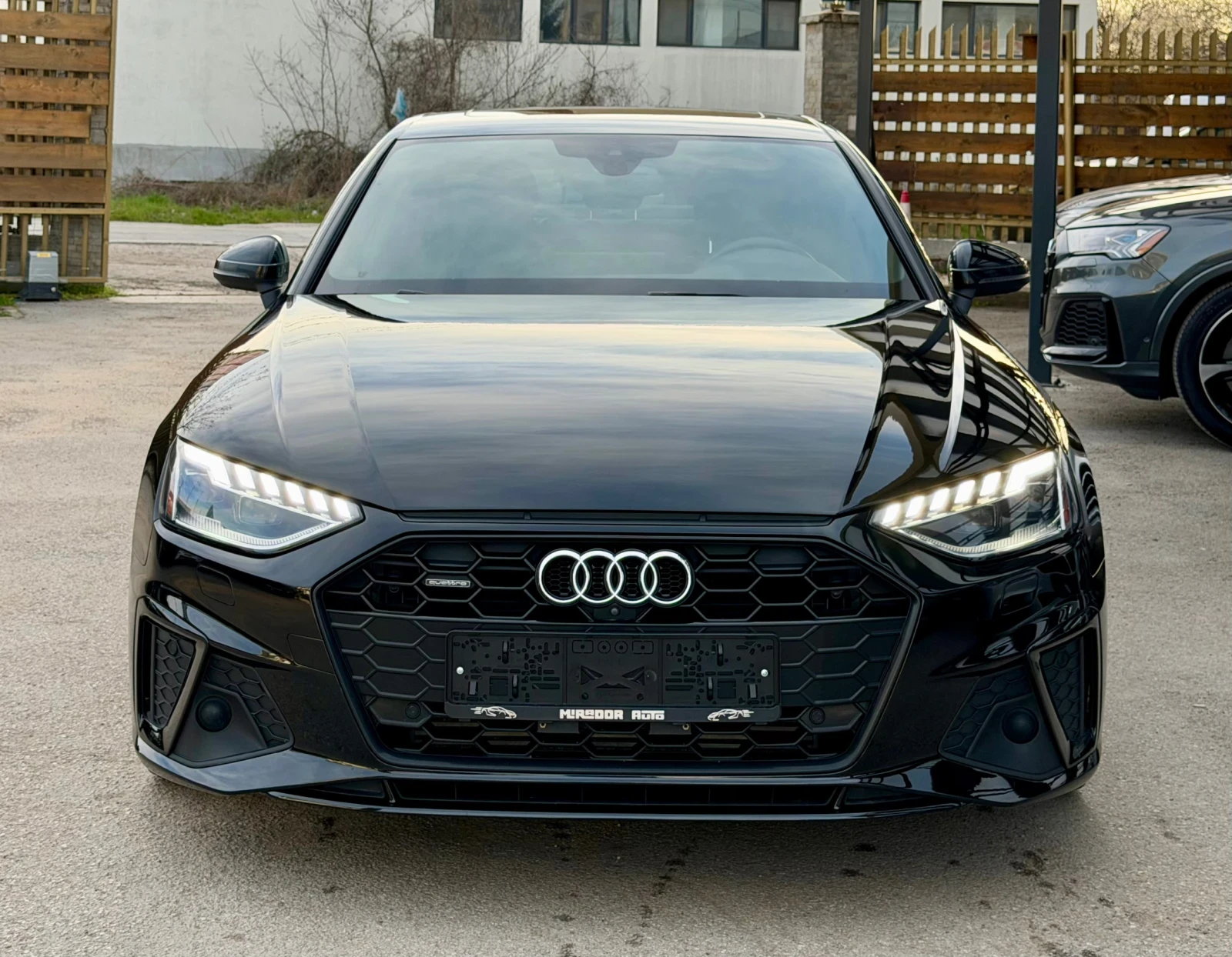 Audi A4 2.0 Tfsi Quattro S-line, снимка 2 - Автомобили и джипове - 54127412