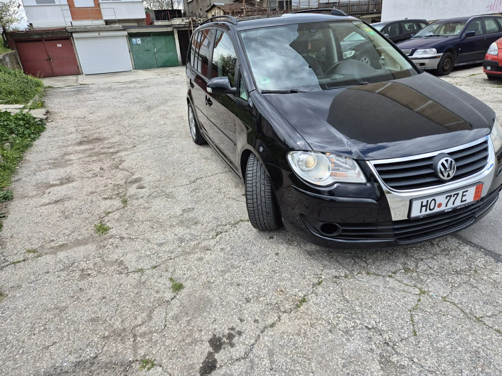 VW Touran 1.9 TDI 105kc 7Места, снимка 2 - Автомобили и джипове - 54302875