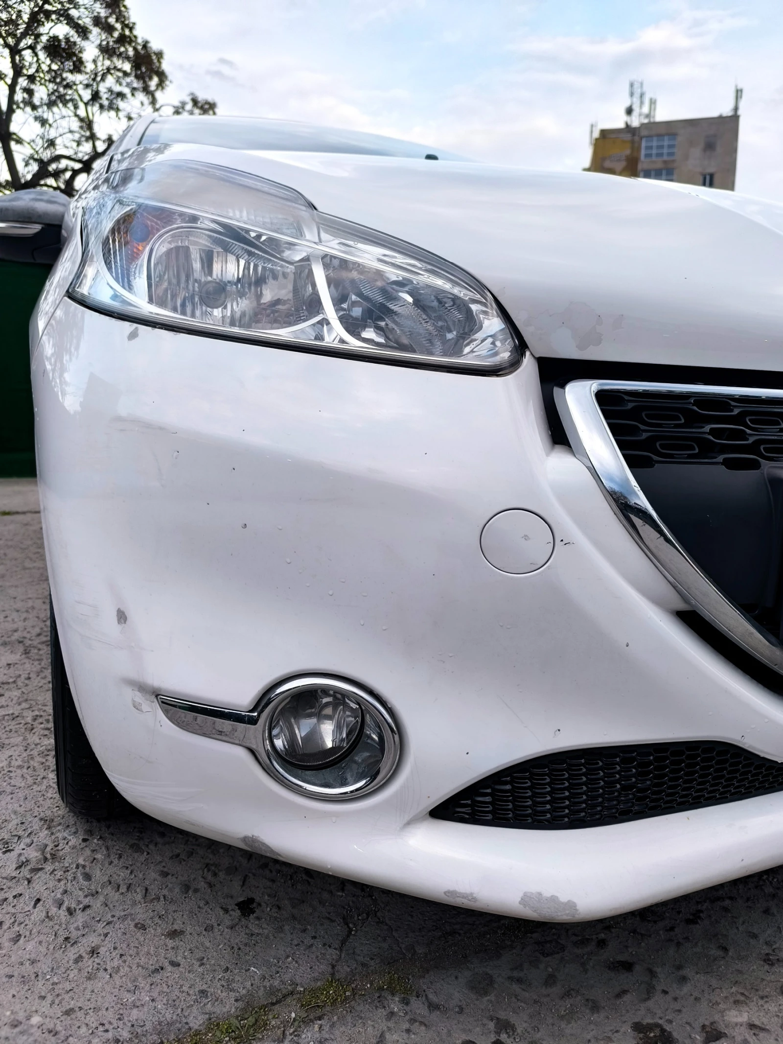 Peugeot 208, снимка 7 - Автомобили и джипове - 54379066