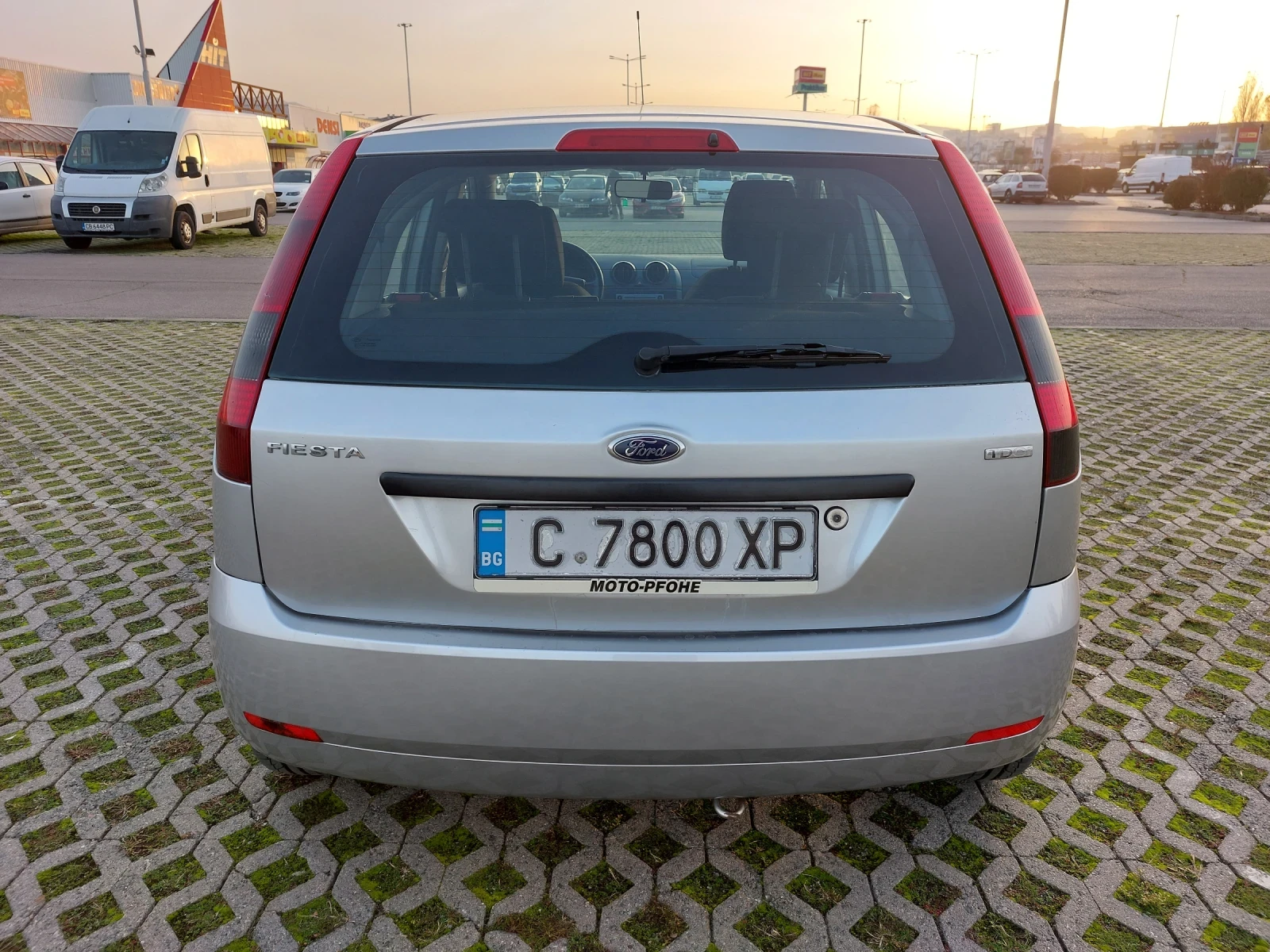 Ford Fiesta 1.4 TDCI, снимка 7 - Автомобили и джипове - 54405594