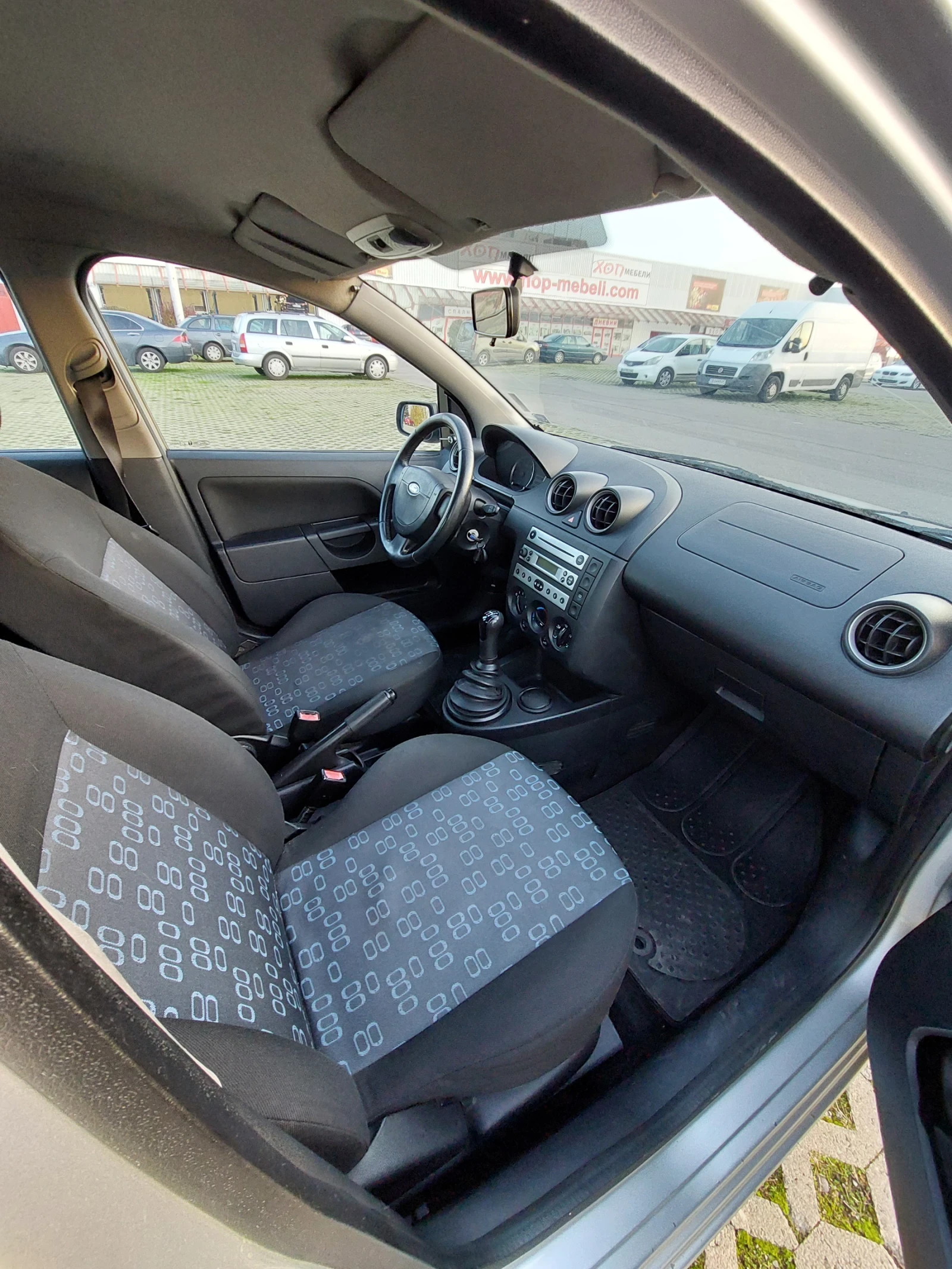 Ford Fiesta 1.4 TDCI, снимка 11 - Автомобили и джипове - 54405594