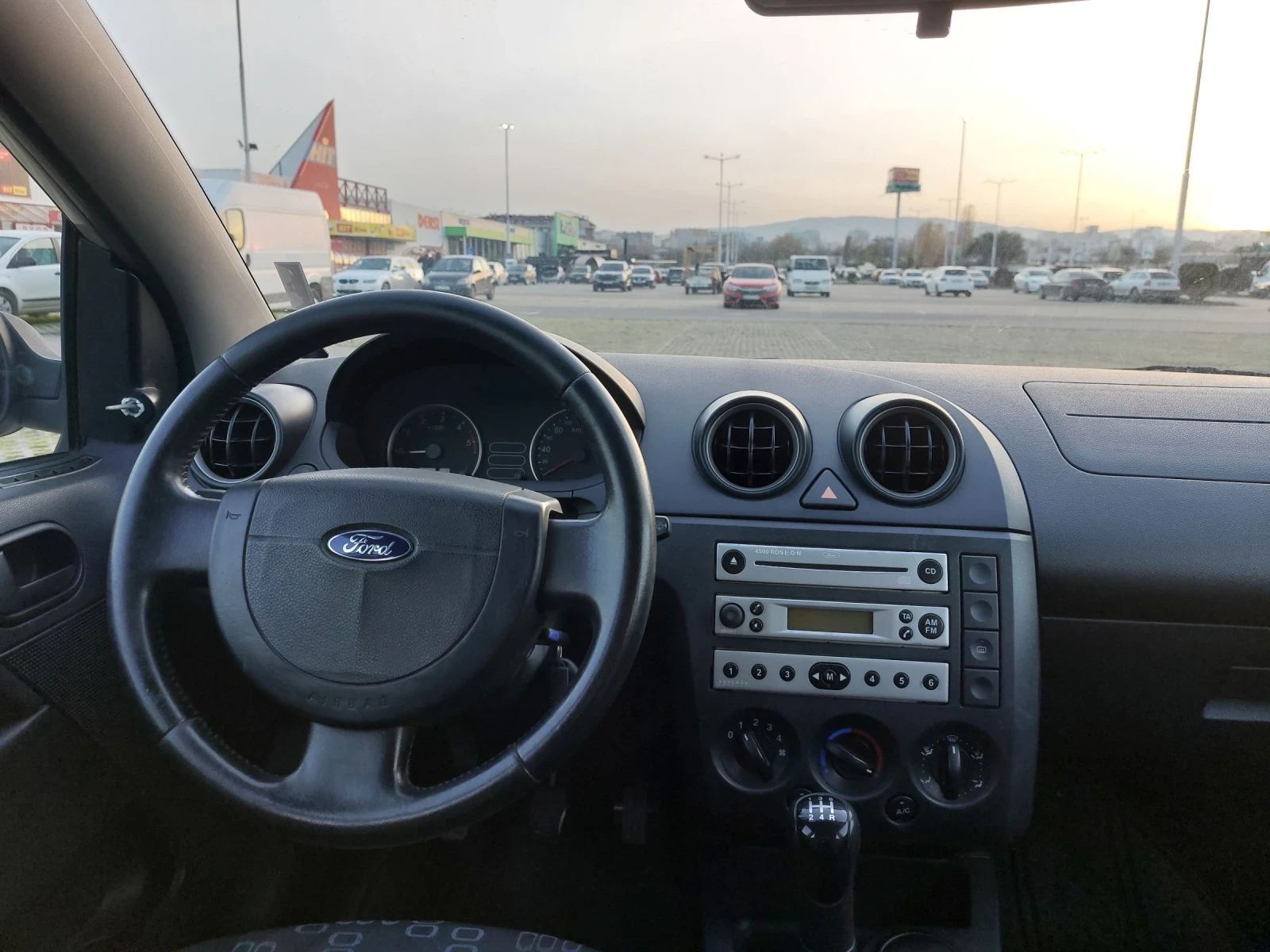 Ford Fiesta 1.4 TDCI, снимка 13 - Автомобили и джипове - 54405594