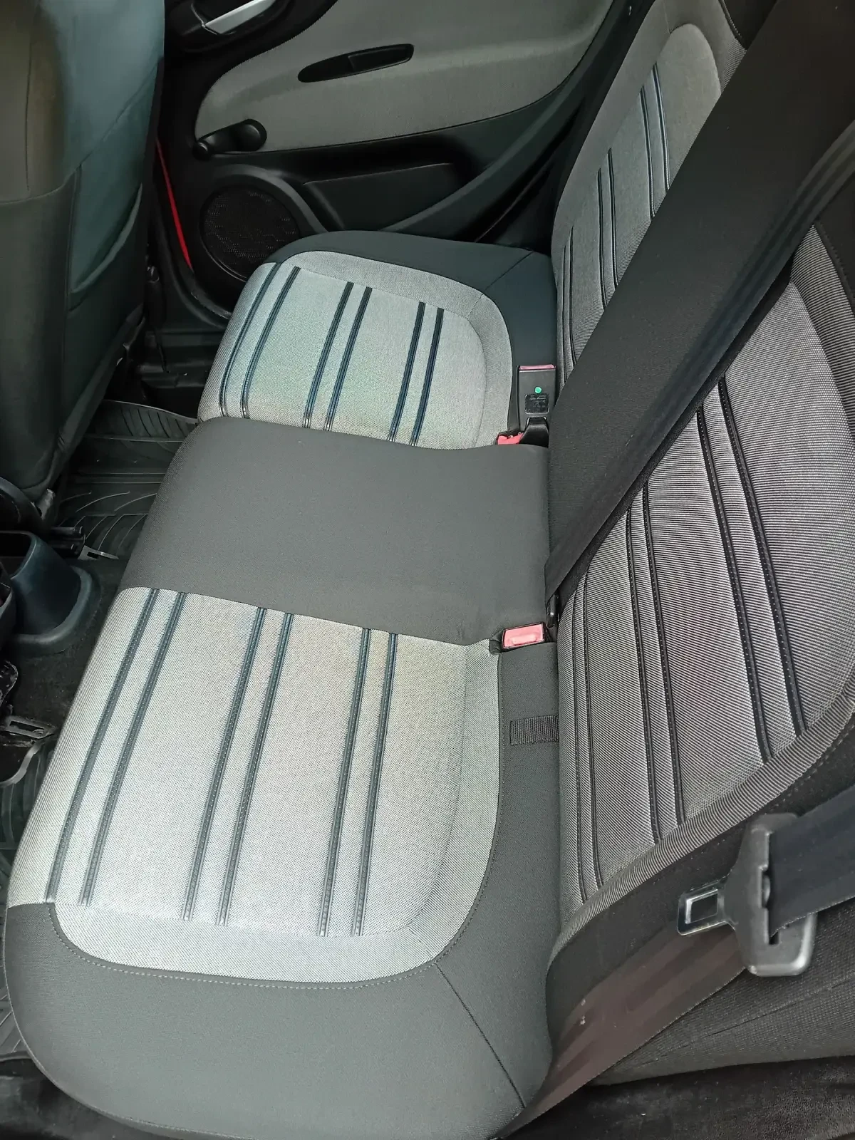 Fiat Punto 1.3 M-jet EVO, снимка 10 - Автомобили и джипове - 54751556