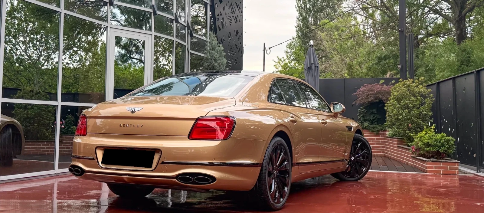 Bentley Flying Spur 2.9 V6 Hybrid AWD, снимка 3 - Автомобили и джипове - 54883815