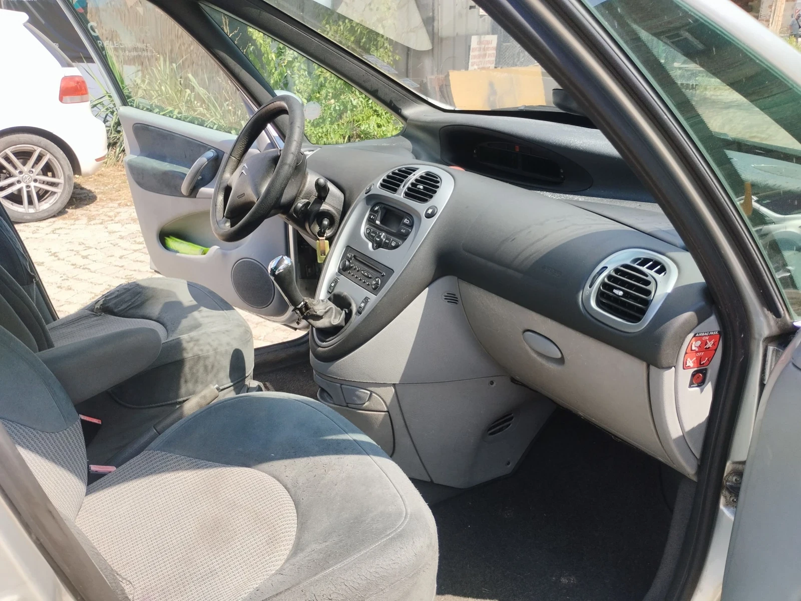 Citroen Xsara picasso 1.6i BENZIN/GAS, снимка 12 - Автомобили и джипове - 55565976