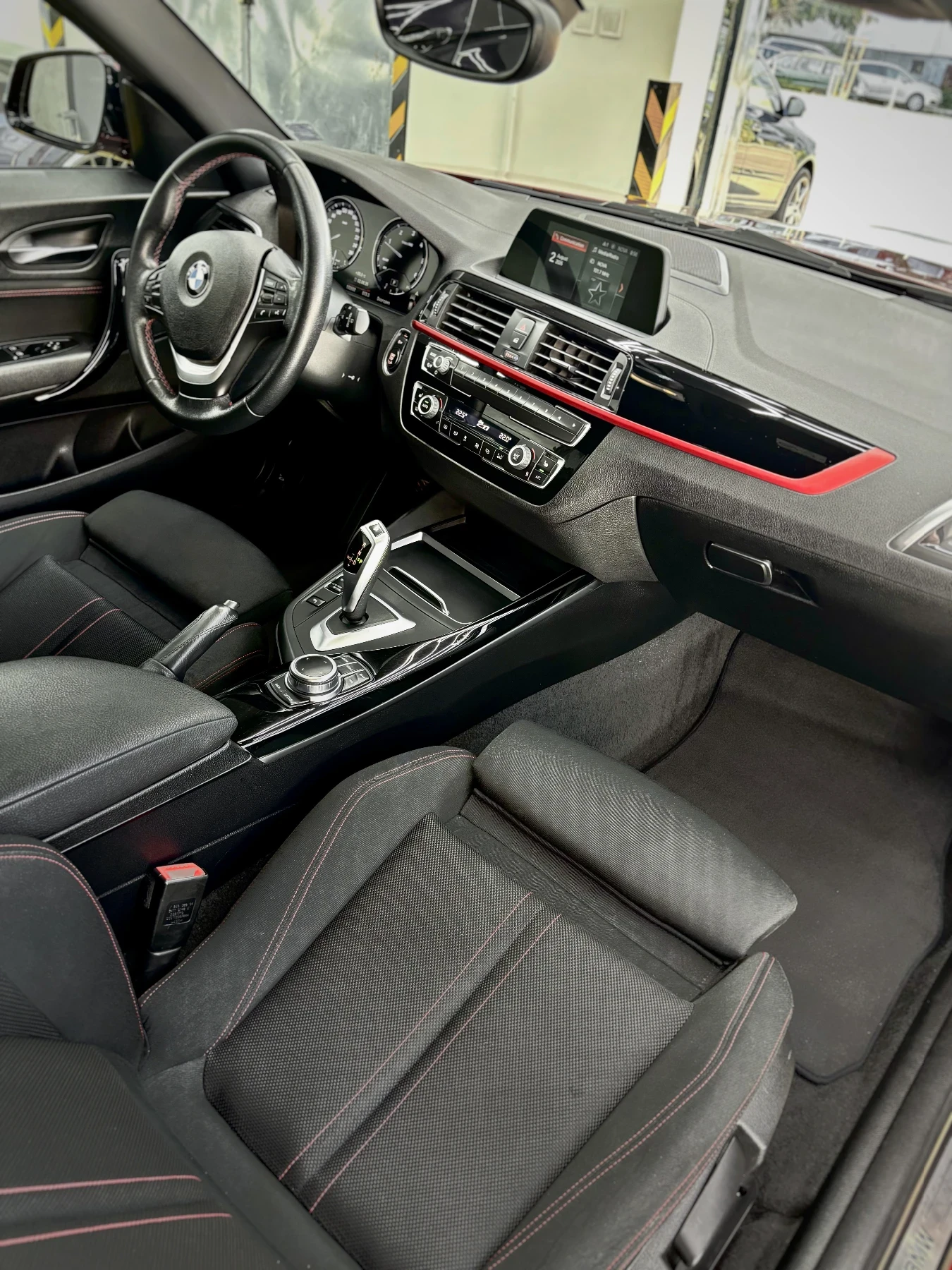 BMW 118 F21  2.0D Sport, снимка 11 - Автомобили и джипове - 55566072