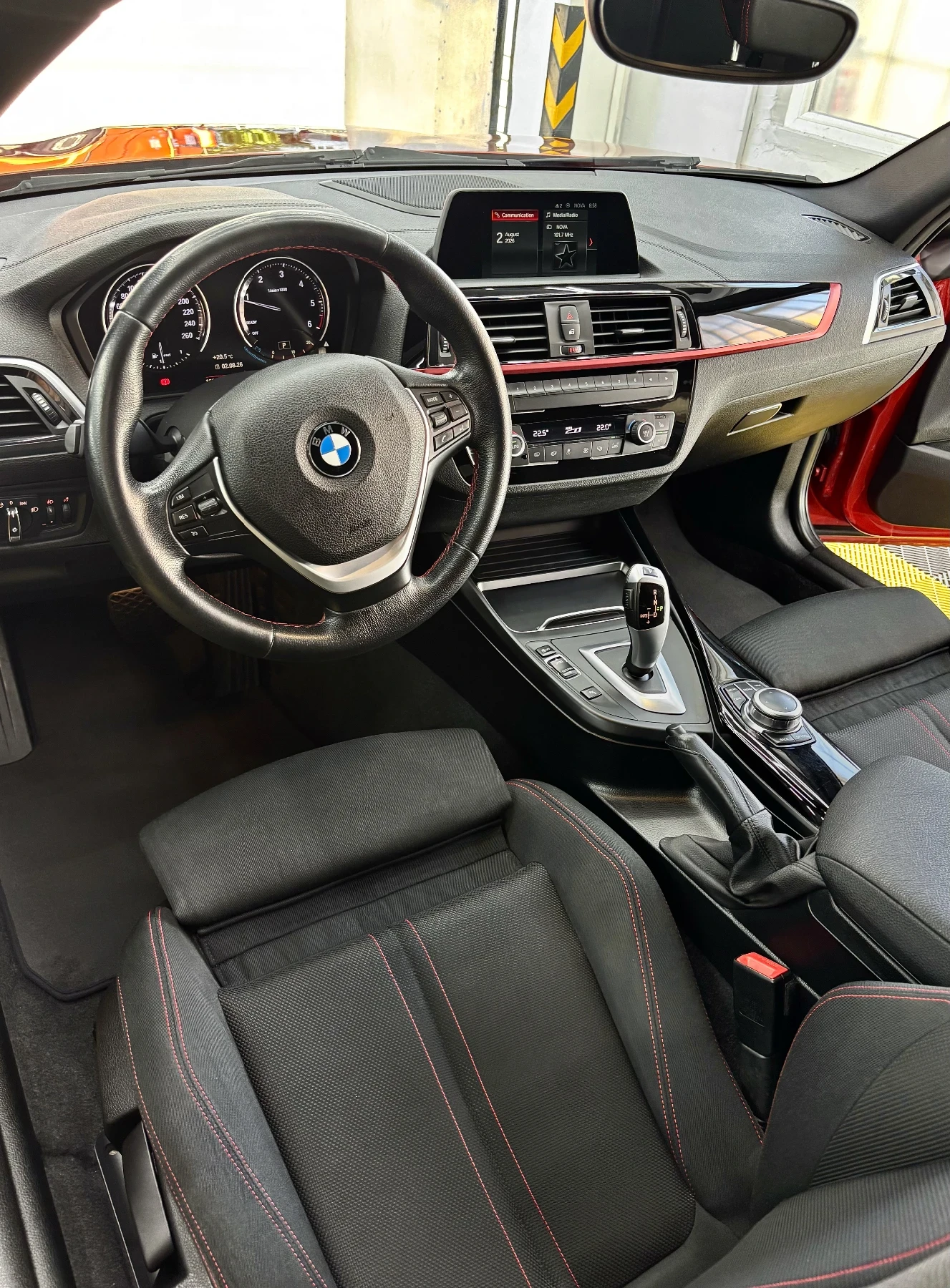BMW 118 F21  2.0D Sport, снимка 9 - Автомобили и джипове - 55566072