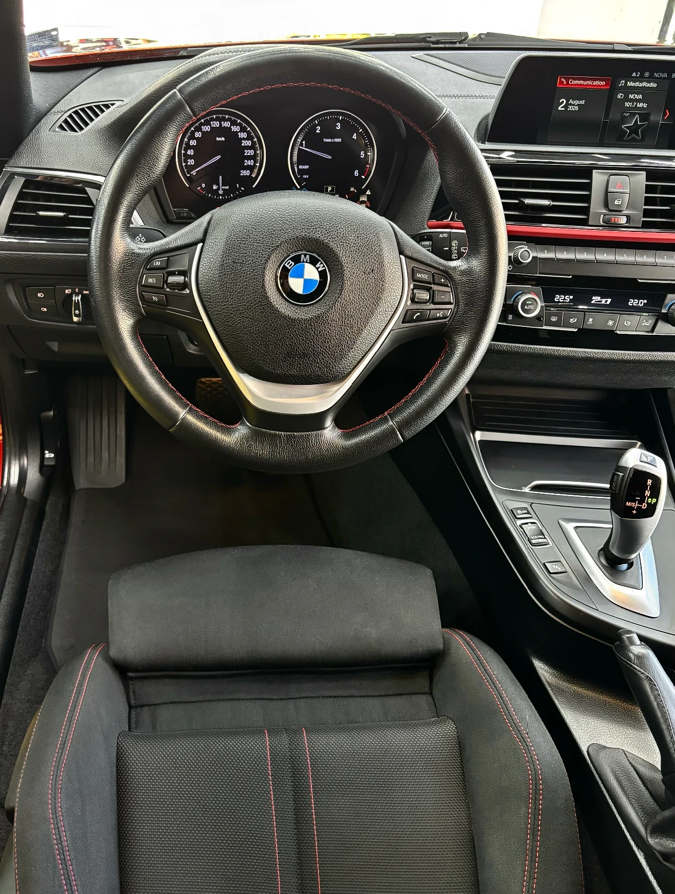 BMW 118 F21  2.0D Sport, снимка 10 - Автомобили и джипове - 55566072