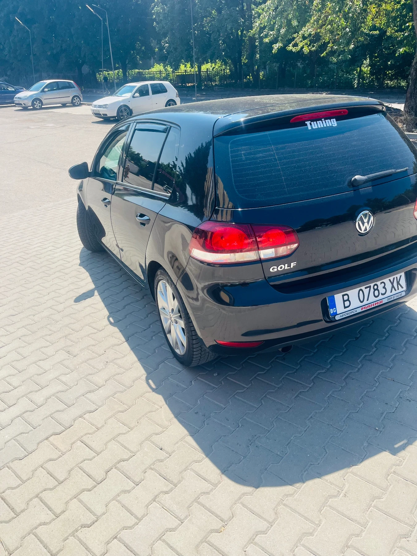 VW Golf 1.6 TDi, снимка 2 - Автомобили и джипове - 55613459