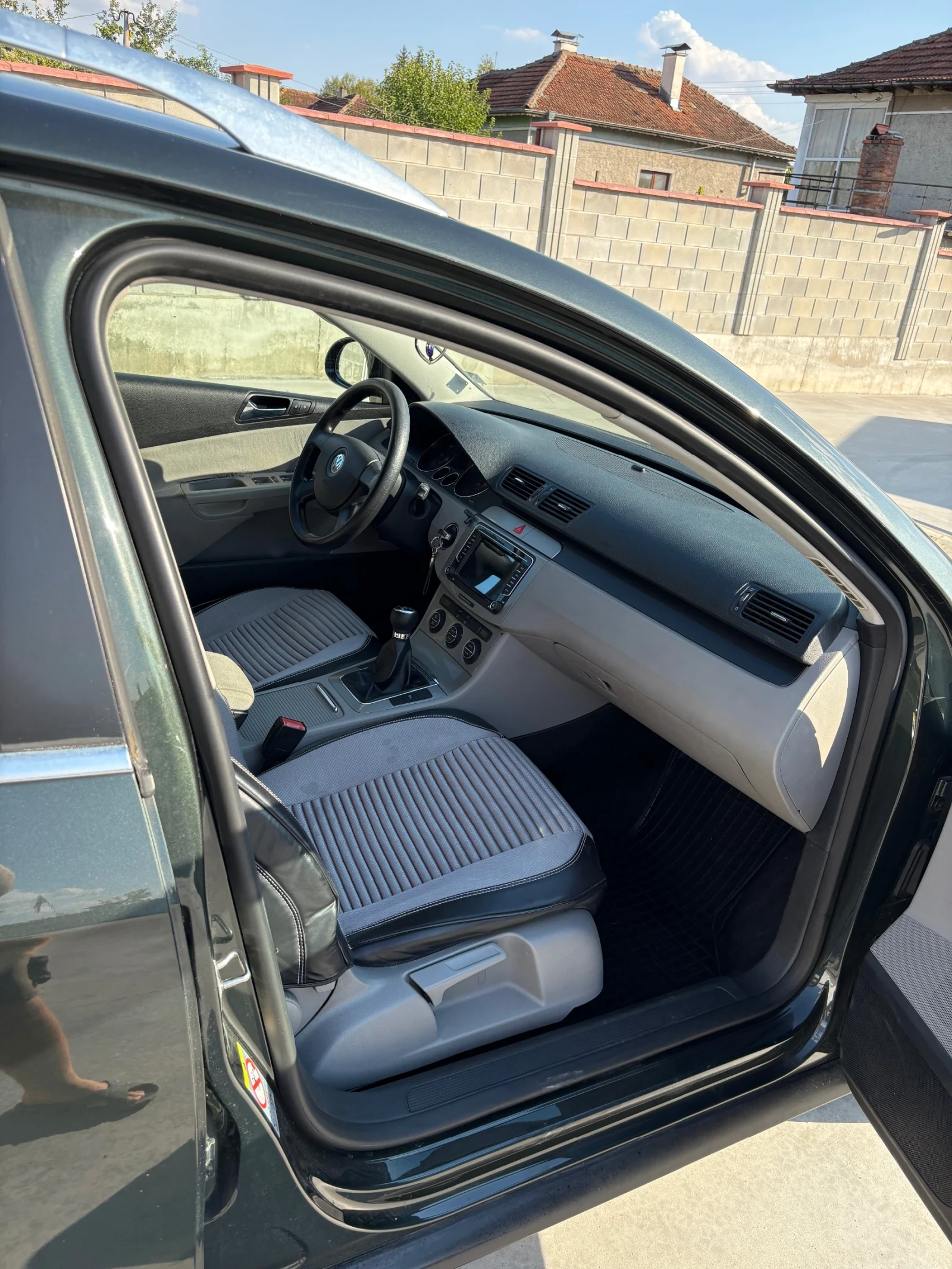 VW Passat 2.0 TDI, снимка 8 - Автомобили и джипове - 56217091