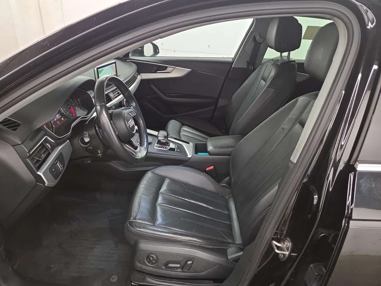 Audi A4 * PROGRESSIV * CARFAX * , снимка 5 - Автомобили и джипове - 56464432