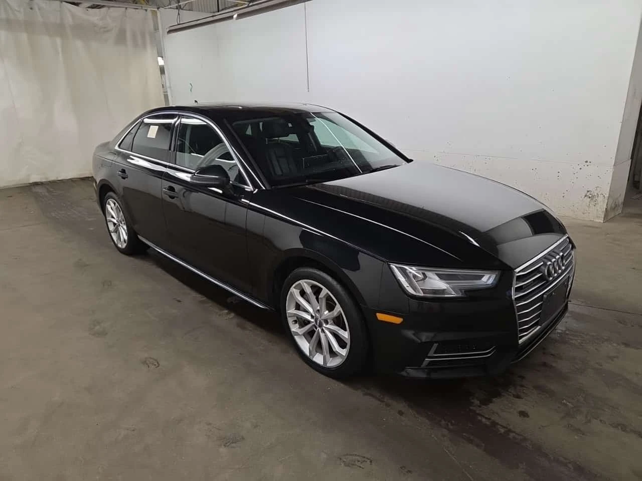 Audi A4 * PROGRESSIV * CARFAX * , снимка 2 - Автомобили и джипове - 56464432
