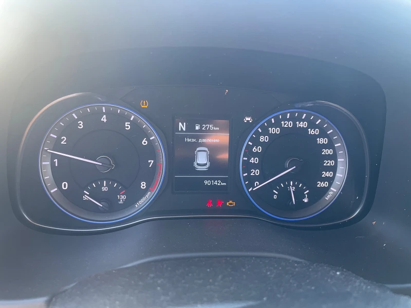 Hyundai Kona 1.6 T-GDI, снимка 10 - Автомобили и джипове - 51726175