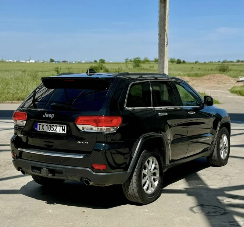 Jeep Grand cherokee WK2 5.7 HEMI, снимка 4 - Автомобили и джипове - 52869365
