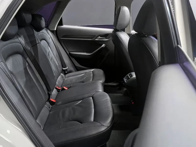 Audi Q3 2.0 TDI Quattro, снимка 12 - Автомобили и джипове - 55128633